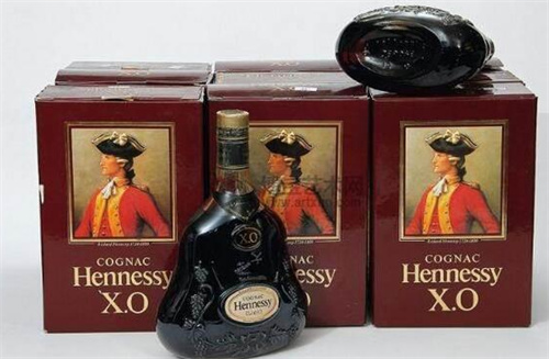 黄埔XO洋酒回收,守护珍稀佳酿的再生价值
